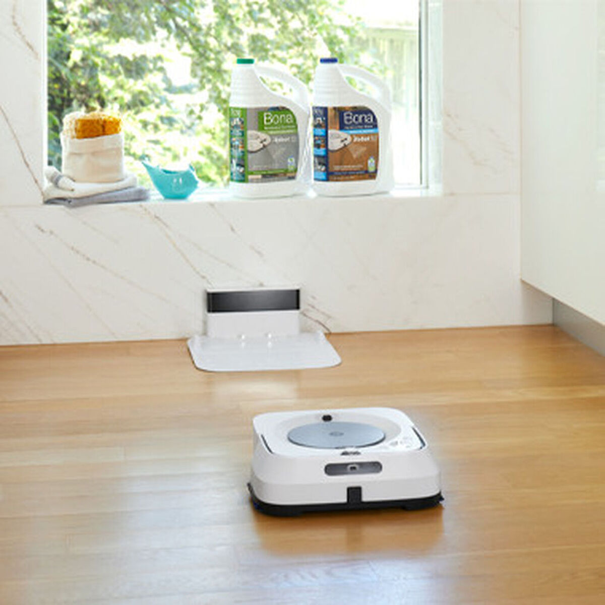 Solution de nettoyage pour planchers durs Bona®, , large image number 1